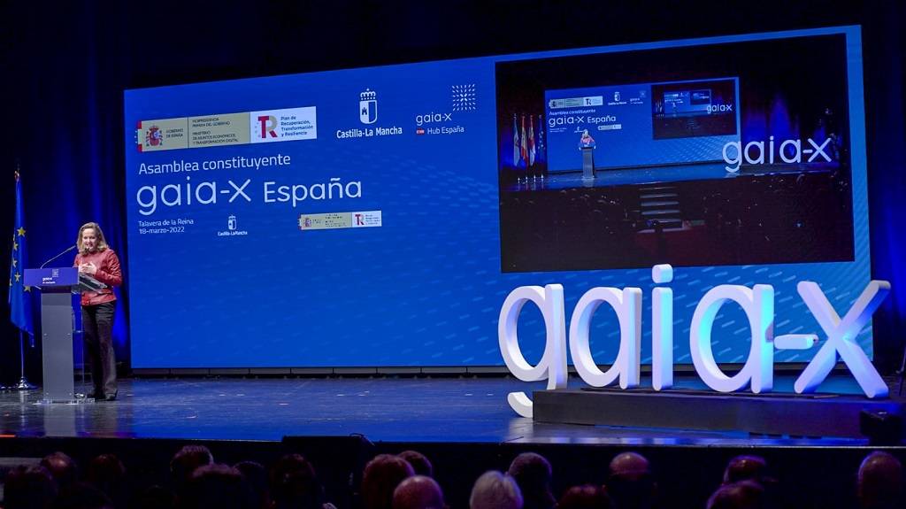 ​La vicepresidenta primer durante el acto institucional para la constitución de la Asociación Gaia-X España